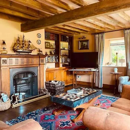 Characterful Yorkshire Cottage, Beautiful Views York