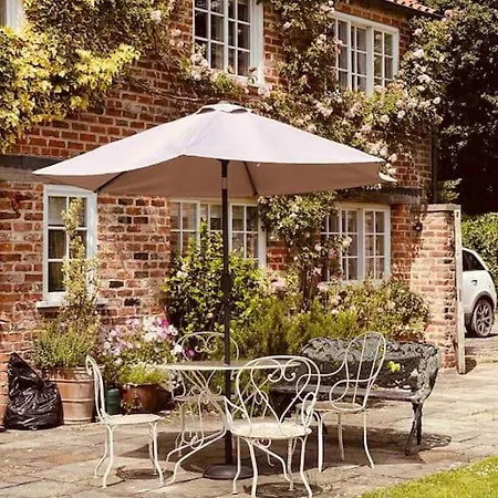 Characterful Yorkshire Cottage, Beautiful Views *